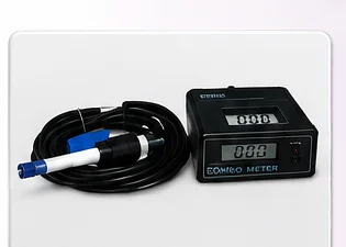 On-line TDS/conductivity meter with probe